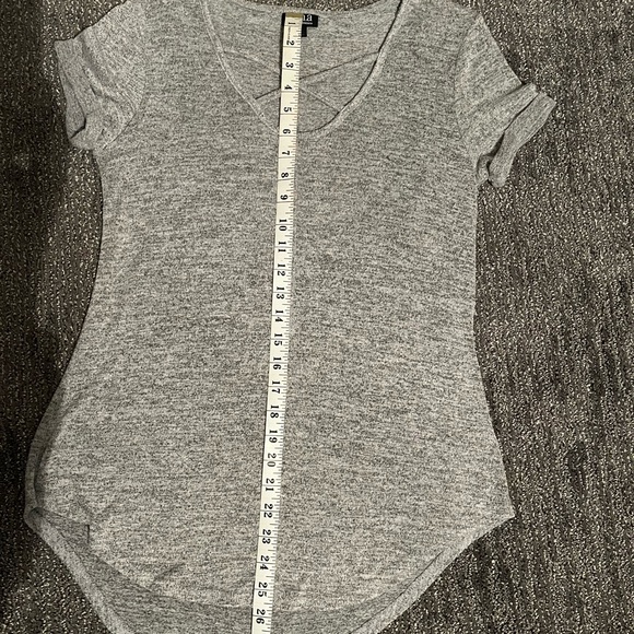 a.n.a A New Approach Short Sleeve Top Size Small - Picture 8 of 10